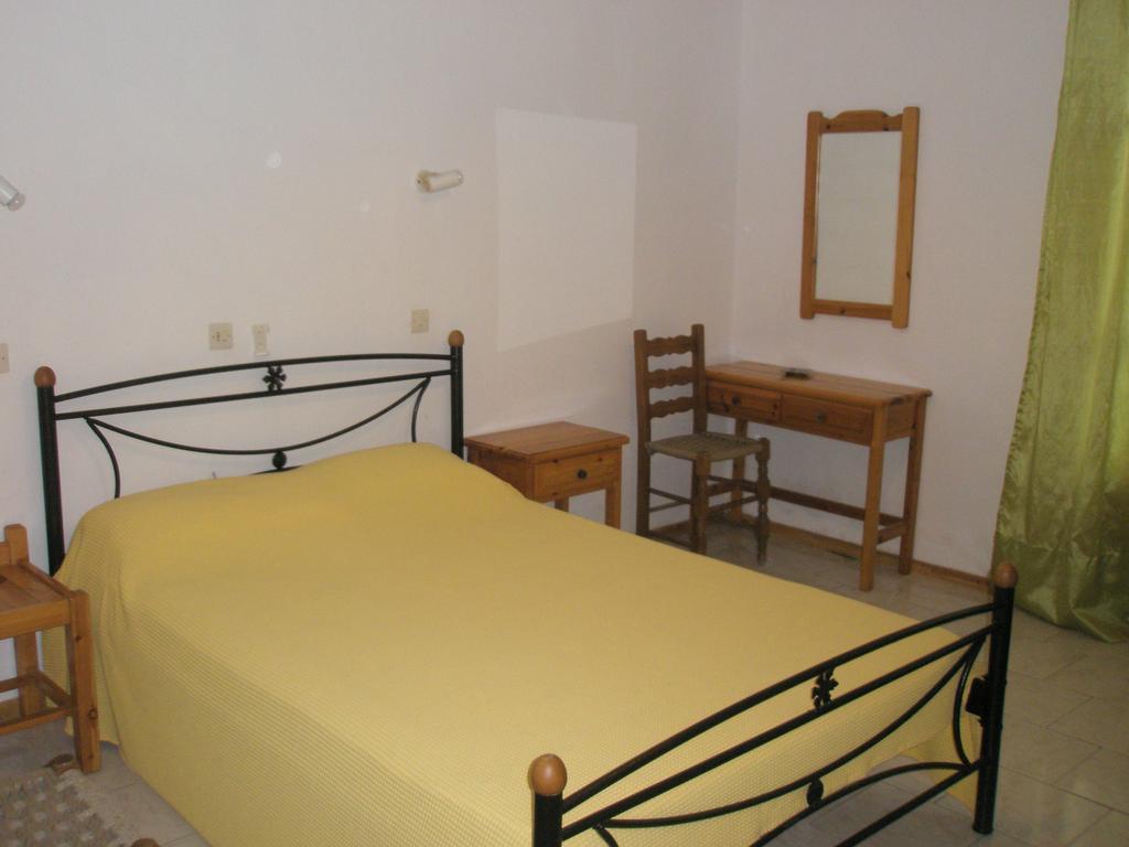 Guesthouse Christos Skopelos Town Exterior photo