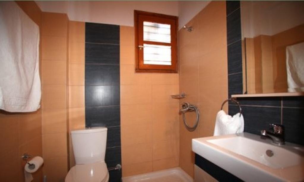 Guesthouse Christos Skopelos Town Exterior photo